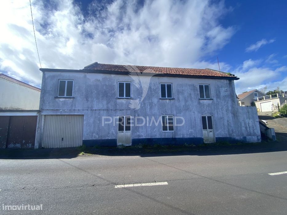 Moradia T3 em Fase de Reconstrução com Projeto Aprovado – Norte Grande