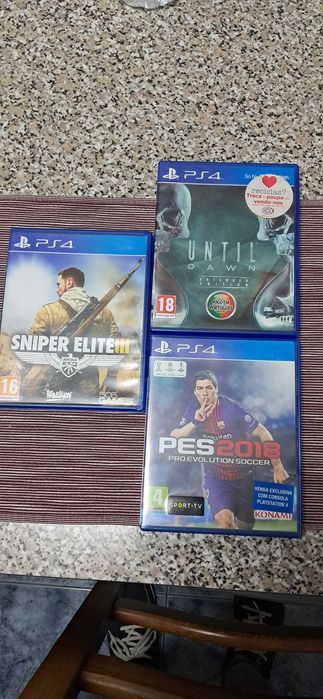 3 jogos ps4 como novos