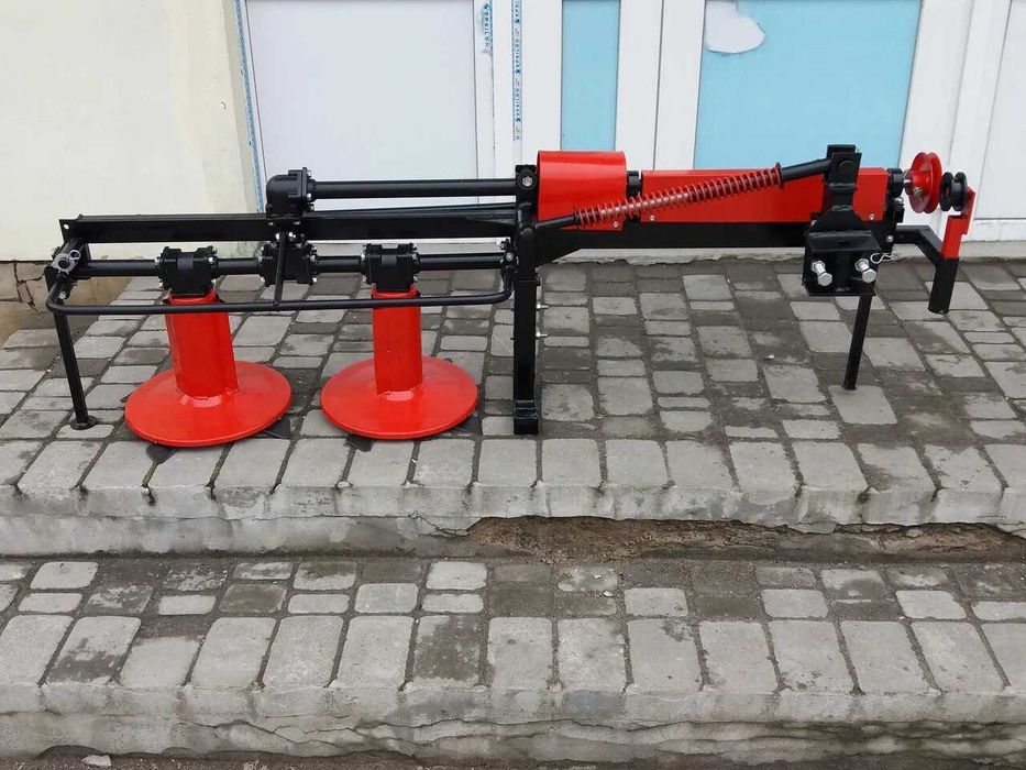 Продам косилку на мототрактор. Коса роторна.
