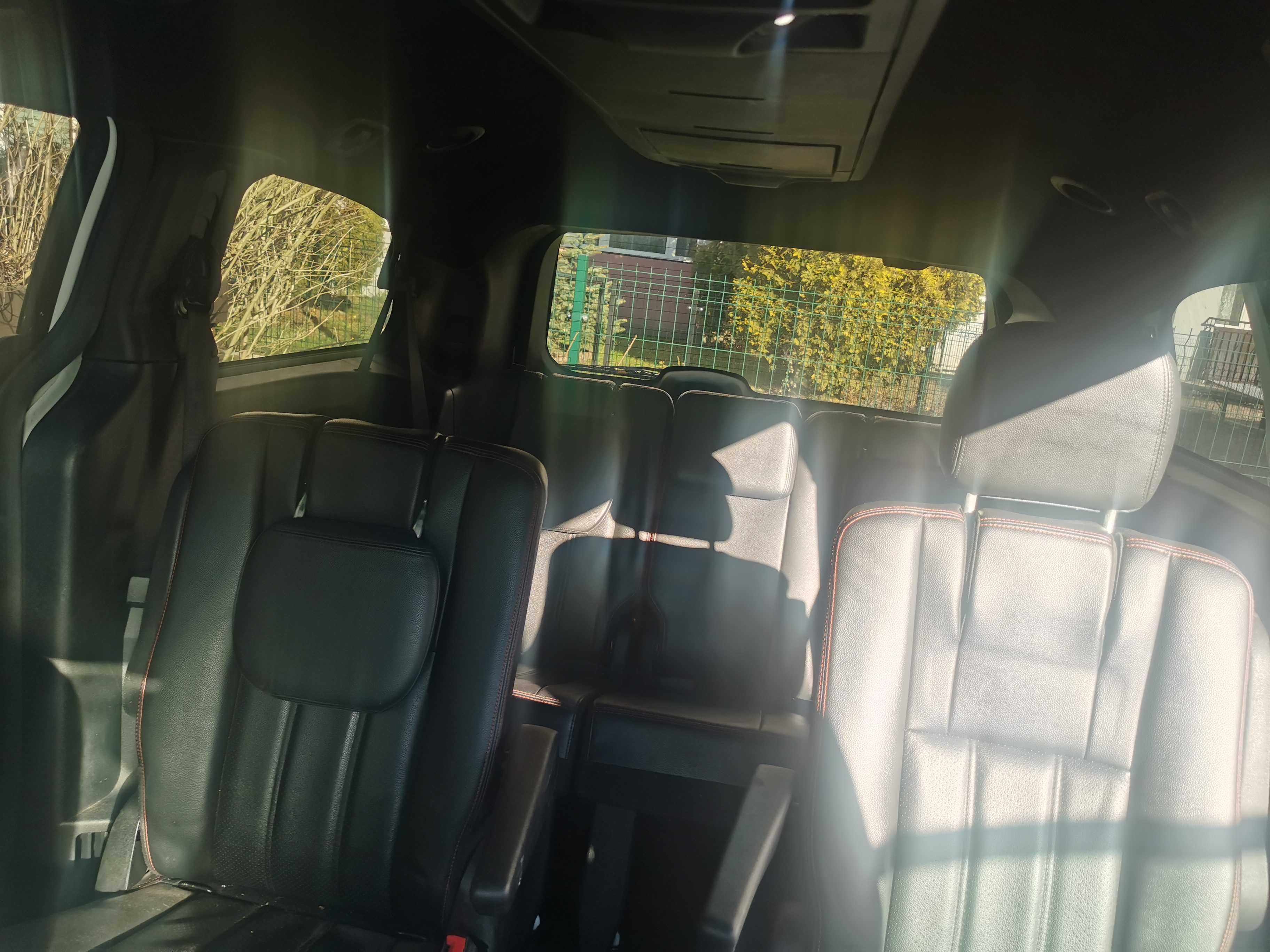 2018 Dodge Grand Caravan GT  + hak - faktura 23 %