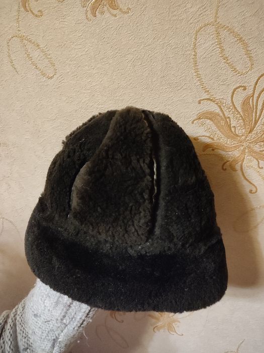 Шапка женская зимняя (на натур.меху, кожаная)