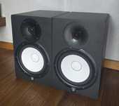 Monitory studyjne 2 x Yamaha HS8 + stojaki gravity