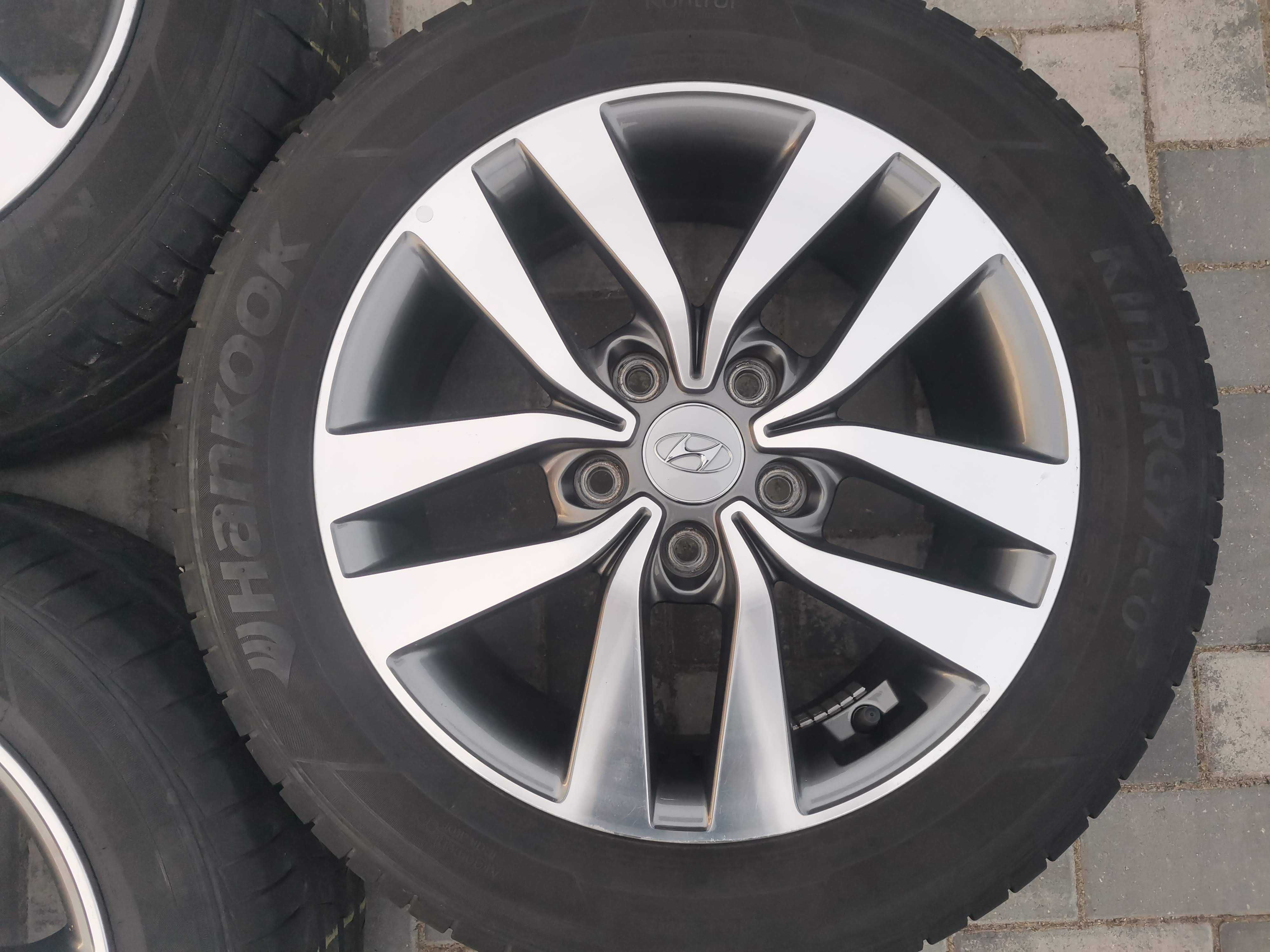 Felgi HYUNDAI I30 Tucson ix20 ix35 i40  6.5Jx16H2 5x114,3 ET50 TPMS