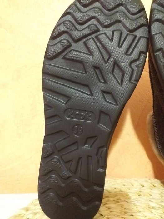 Бурки, бабуші, тапці. Розмір 37, 38, 39, 40, 41, 42.