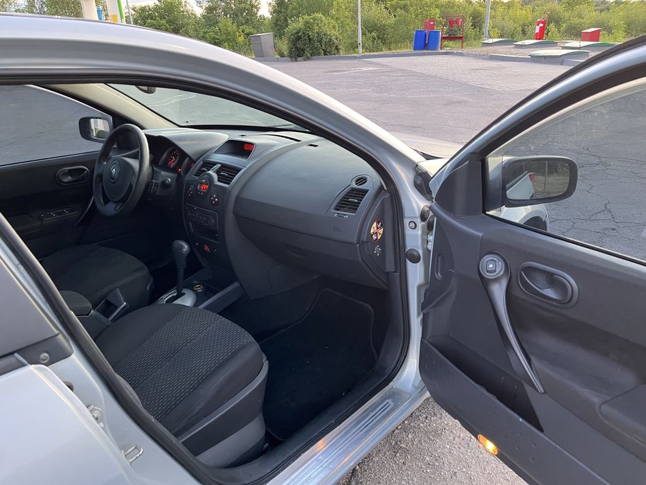Renault Megane 1.6 автомат газ/бенз