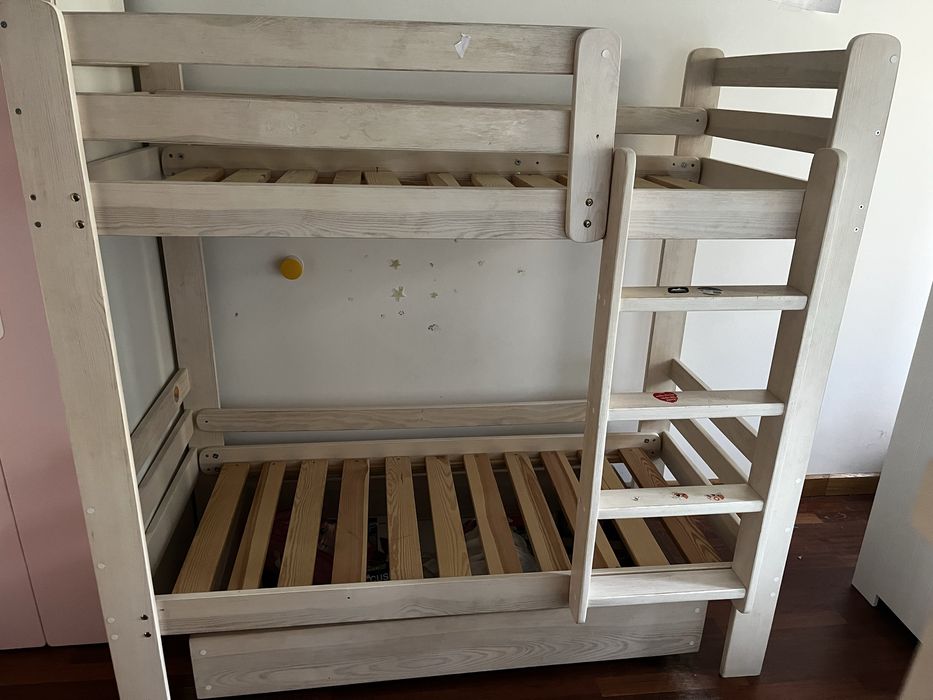 Łóżko piętrowe na materac 160cm szuflada