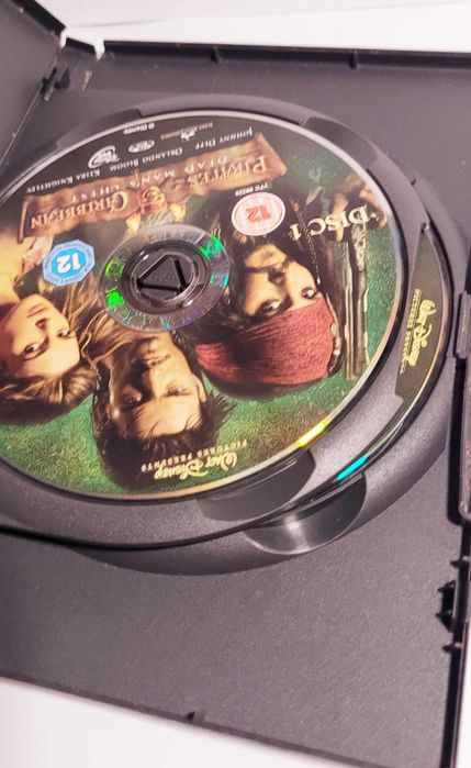 DVD „Piraci z Karaibów: Skrzynia Umarlaka”