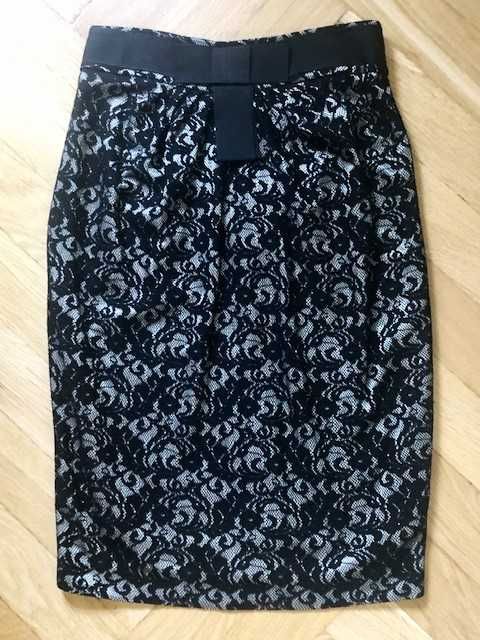 Spódnica koronka z paskiem kokardą+ bluzka typu gorset  34/XS