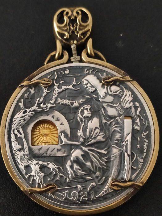 Срібна монета 925 проби "Святий Грааль" з прихованим механізмом