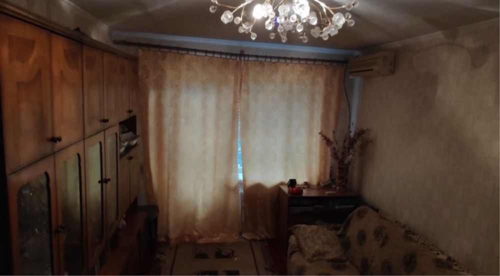 Продам 2х.кв.2/5 на П.Поле , 23 Августа 11а.