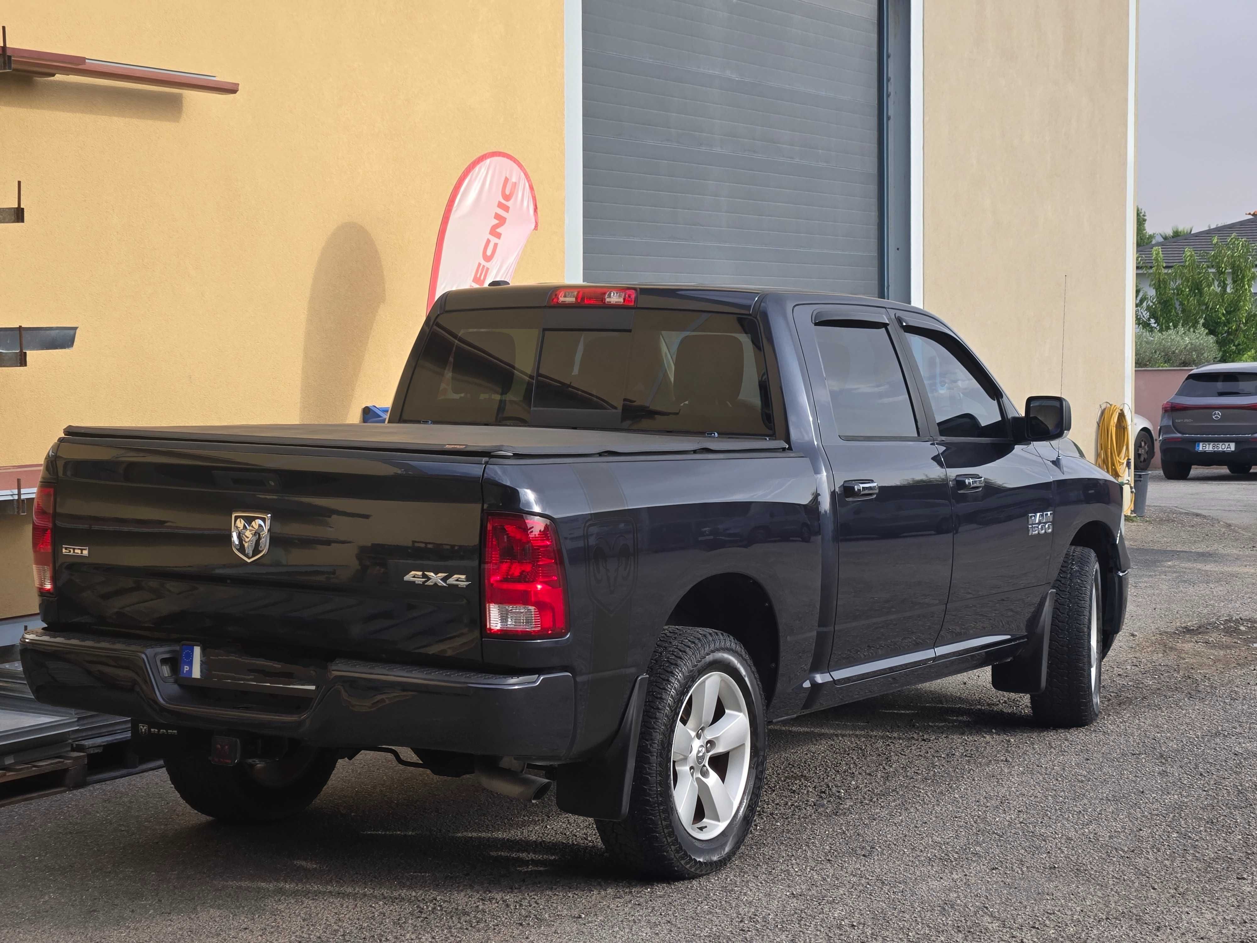 Dodge Ram 2013 SLT 4x4 V6 350hp