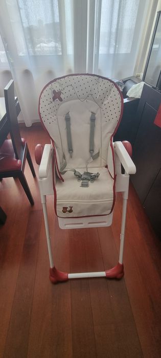Cadeira de bebé para refeição