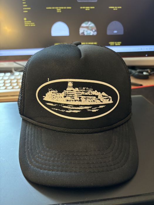 Кепка corteiz trucker hat