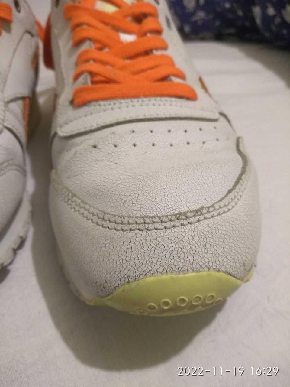 Reebok Mens Montana Cans CL orange