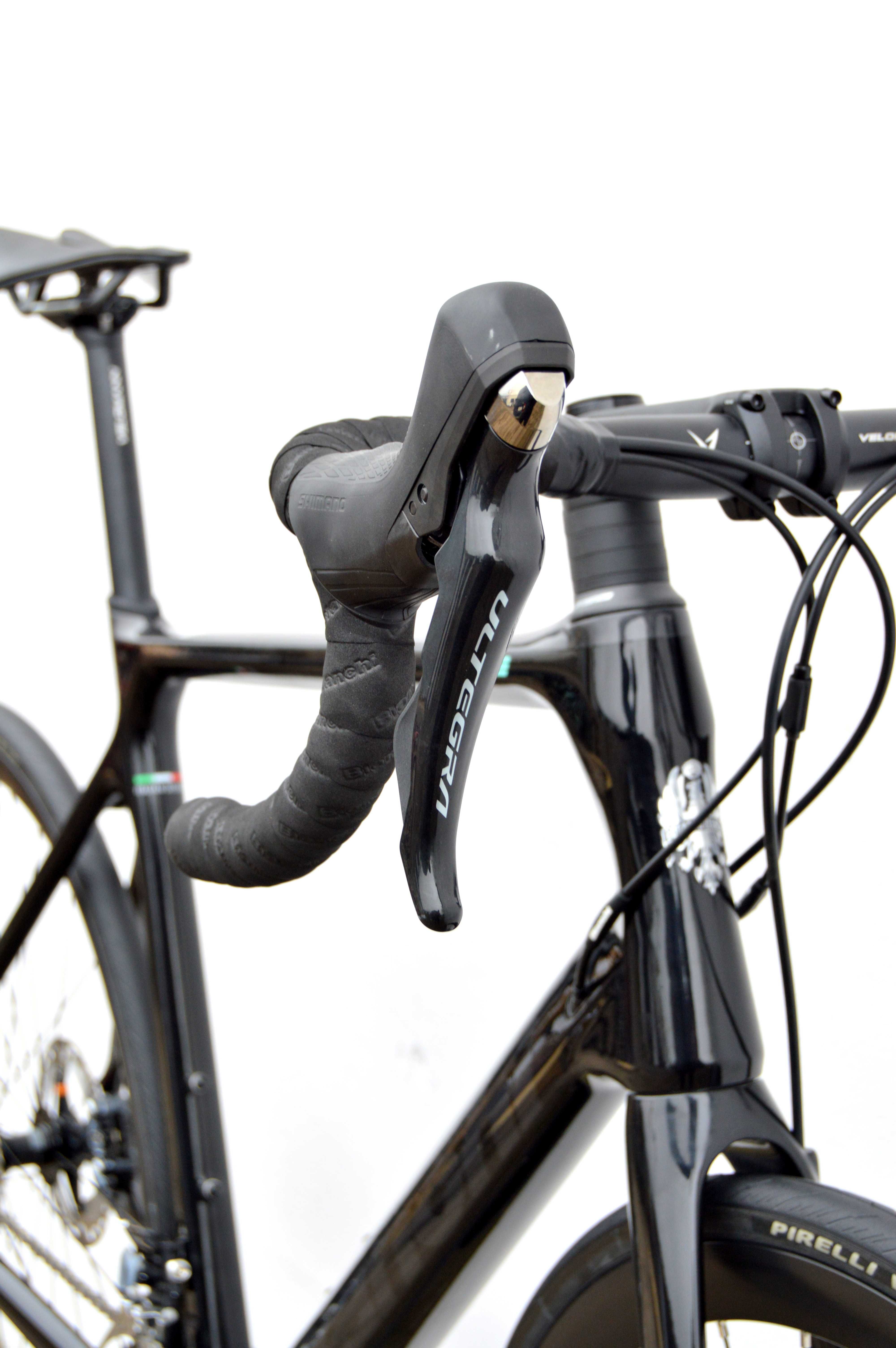 BIANCHI INFINITO XE DISC Ultegra 59 2x11 carbon Endurance Komfort szos