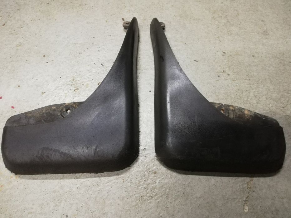 Chlapacze osłony przeciwbłotne oryginał tył tylne Ford Focus mk2 Kombi