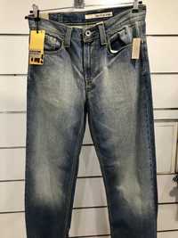 Джинсы мужские DKNY SOHO JEANS