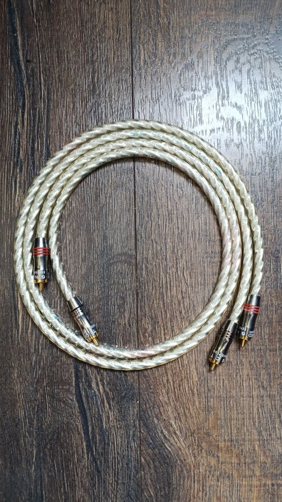 Межблочный кабель Qed Qnect Silver Spiral RCA-RCA 2x1метр