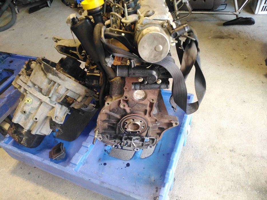 Motor Renault Scénic 1.9 Dci de 2000 com 187 000 KM