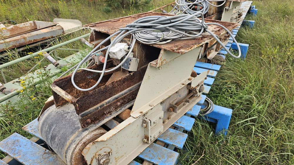 Zbiorniki kruszywa 2 komory z taśmami