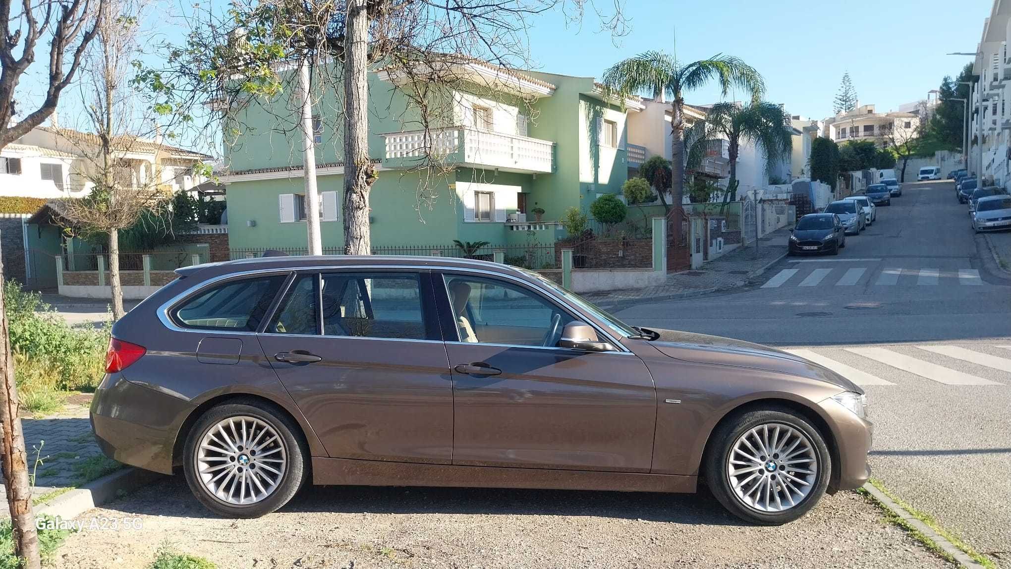 BMW 318D Luxury Line Excelente Estado - Bancos em Pele e Aquecidos