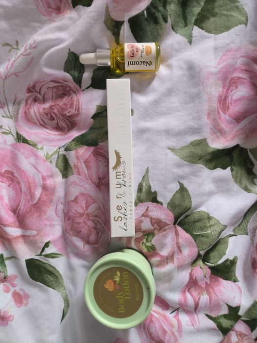 Mystery box kosmetyki nacomi balsam odżywka olejek