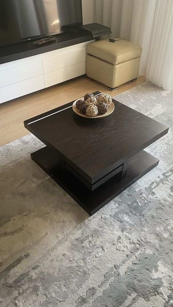Mesa centro em madeira