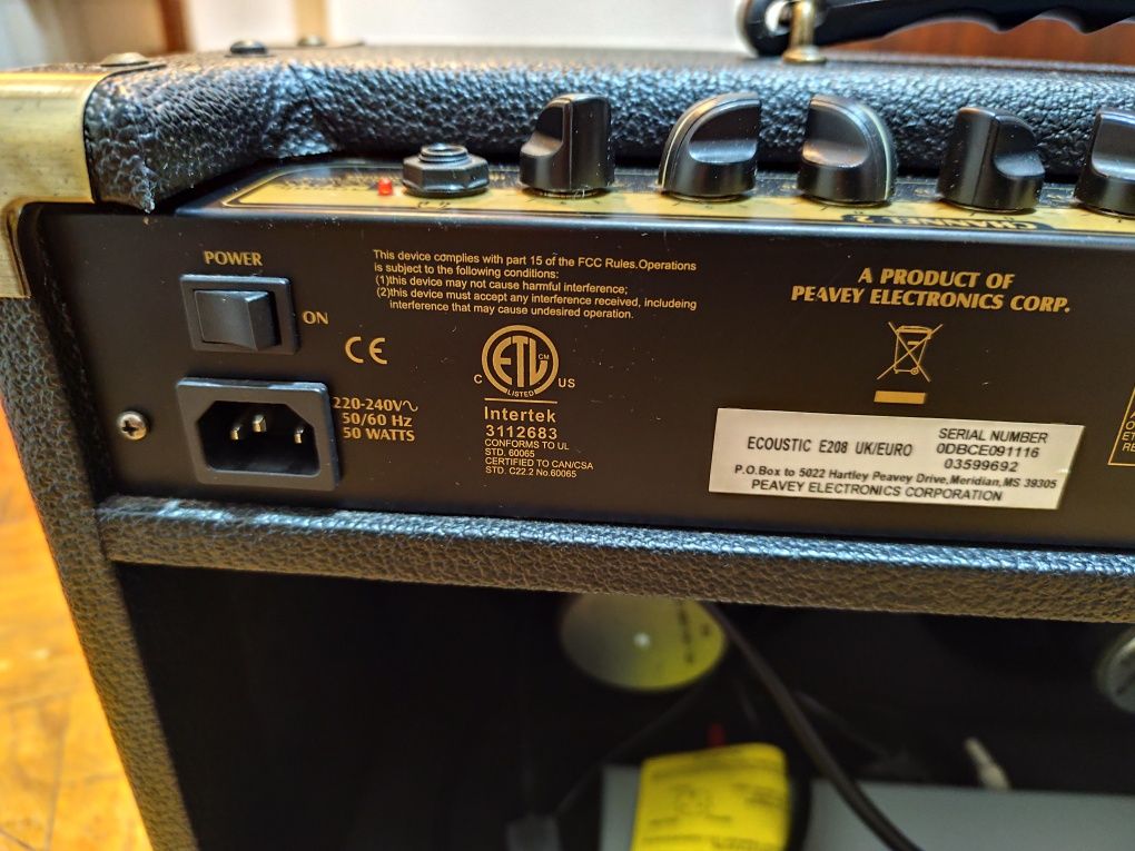 Amplificador Peavey E208 acústico de voz e guitarra