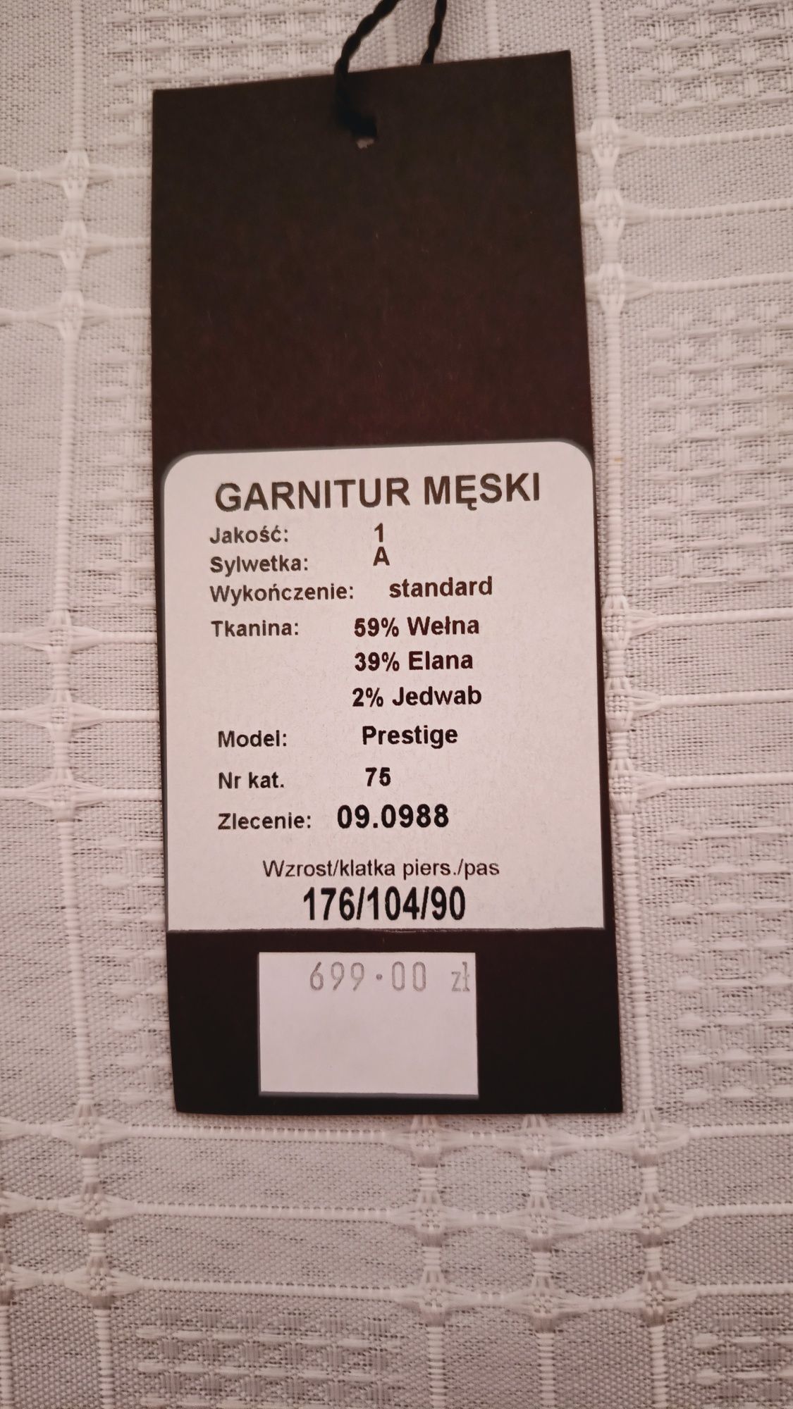 Garnitur męski, rozmiar 176/104/90, z metką, jak nowy
