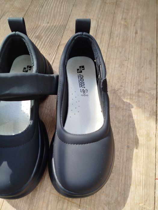 Туфлі, чоботи, черевики