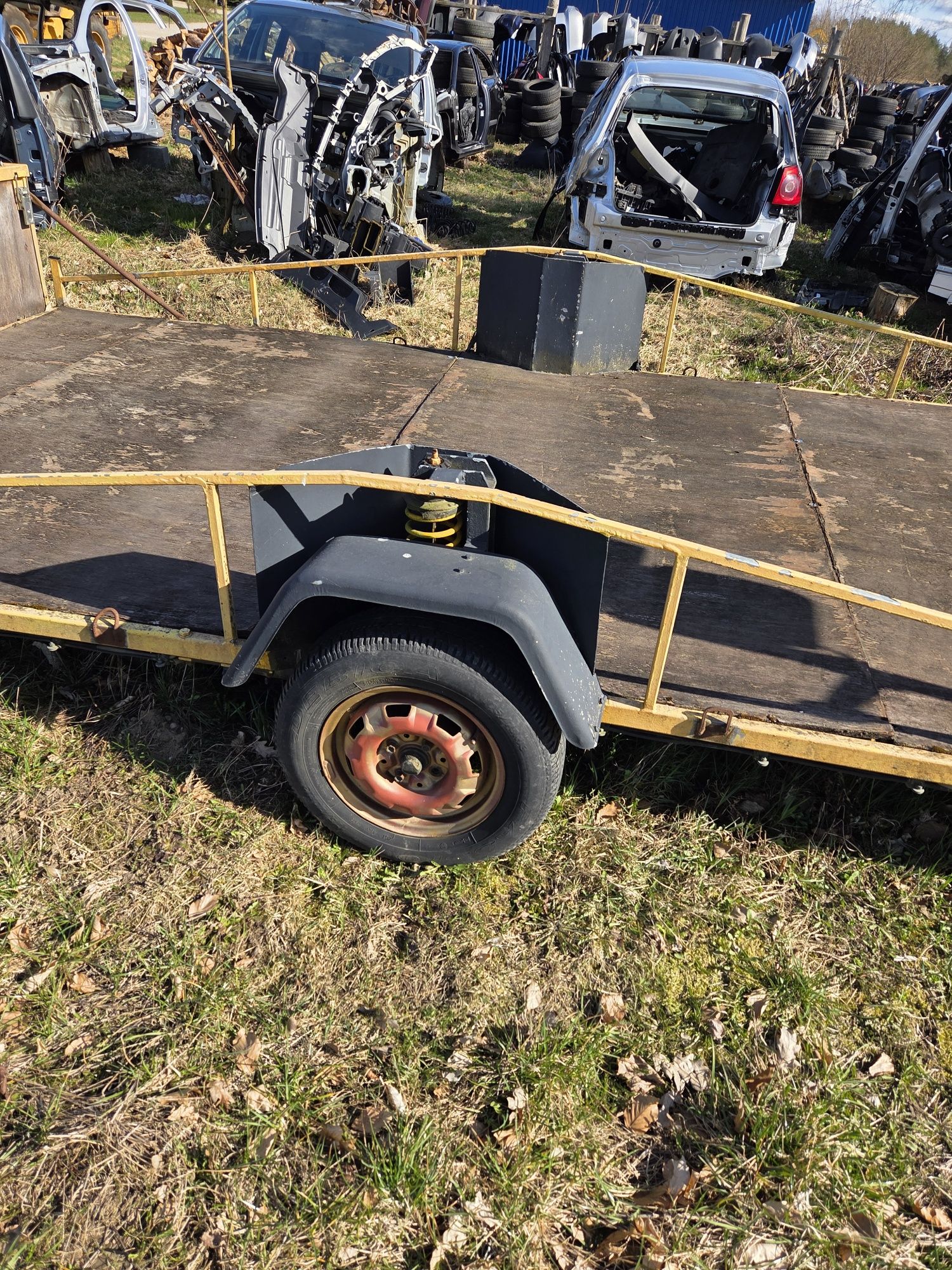 Przyczepka lekka służyła do przewozu Uli  430x220