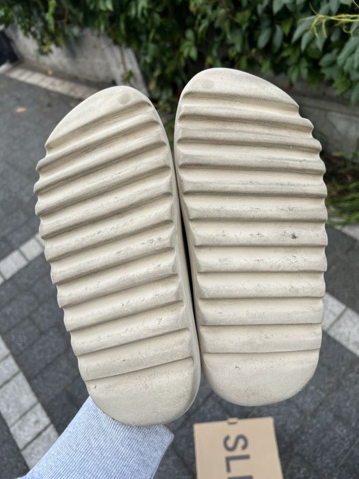 Adidas Yeezy Slide Bone klapki 40.5
