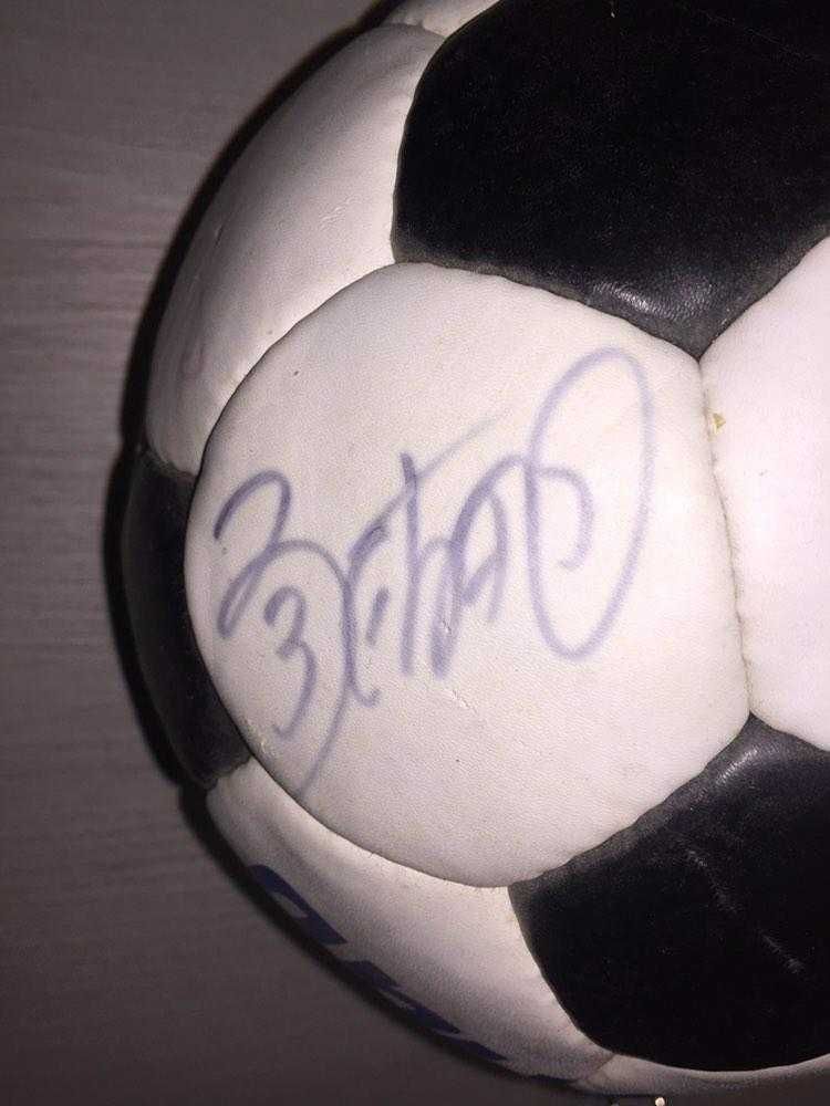 Мяч с автографами Динамо Киев 2010 год