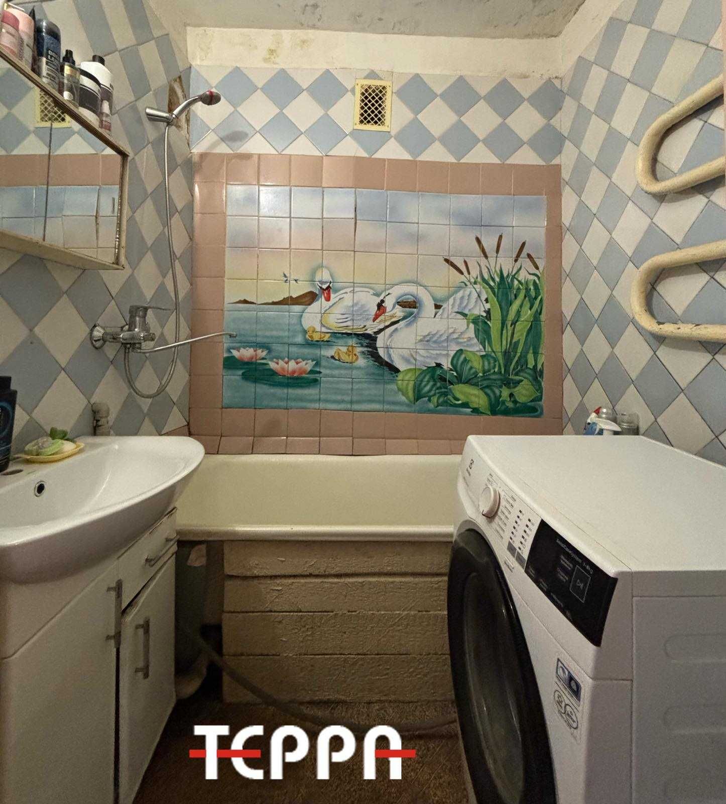 Продаж 2-кімнатної квартири, Тепличне, вул. Центральна