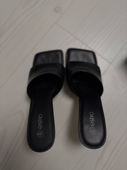 Продаю шльопанці на підборах ШКІРА!