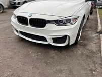 Обвес бампер перед задний пороги  M3 стиль BMW F30 2012-2018