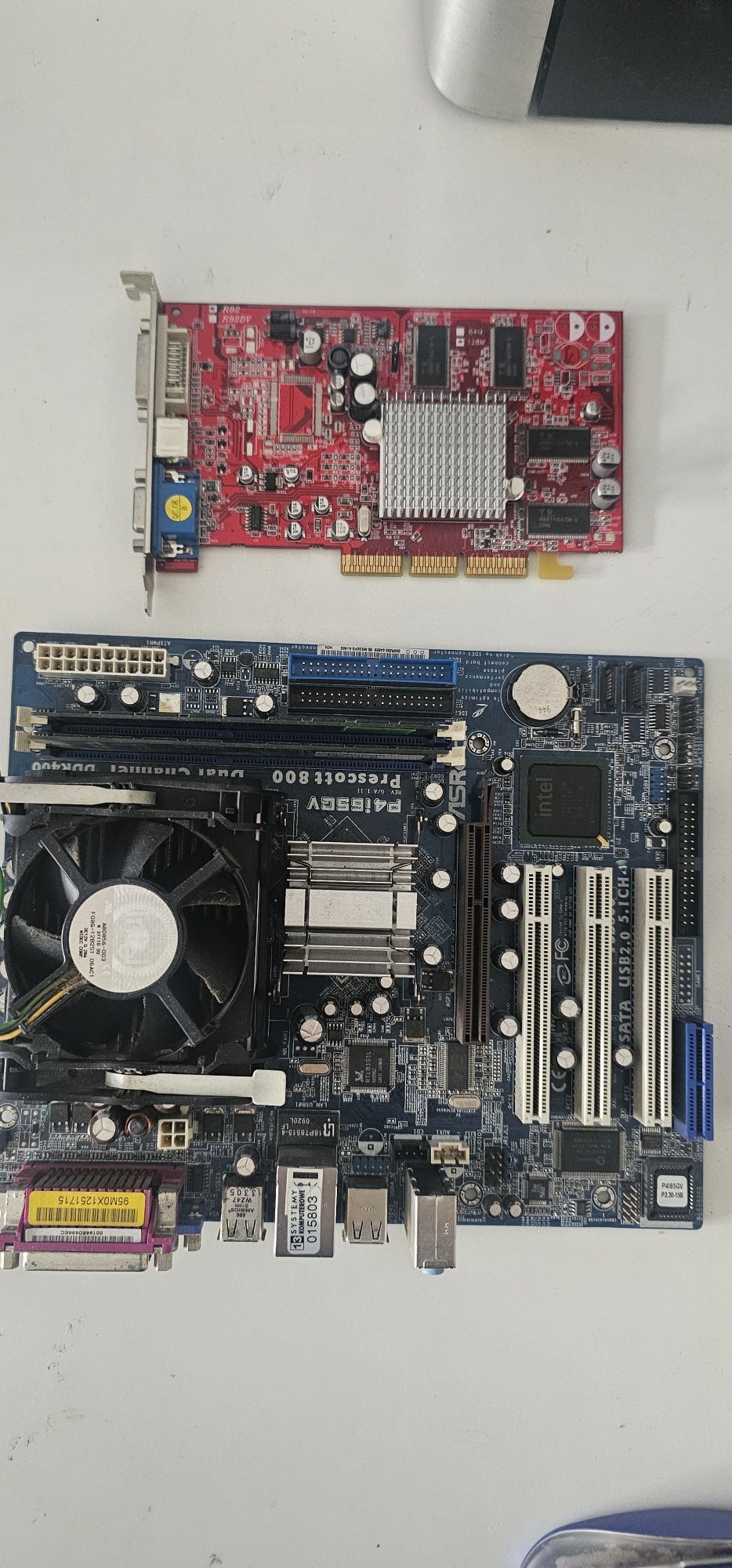 Płyta Asrock P4i65GV Celeron 2.4gh Ram grafika