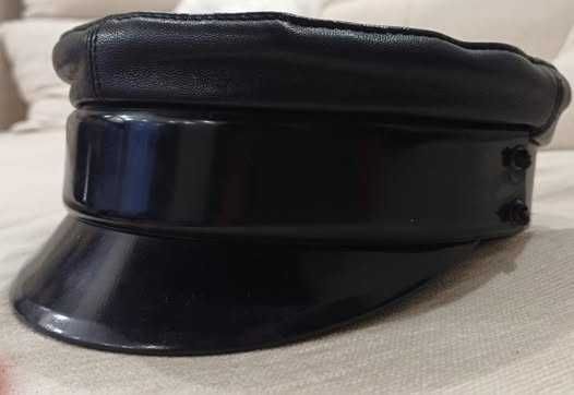 ПРОДАМ б/у Black Leather Baker Сap 
Ruslan Baginskiy