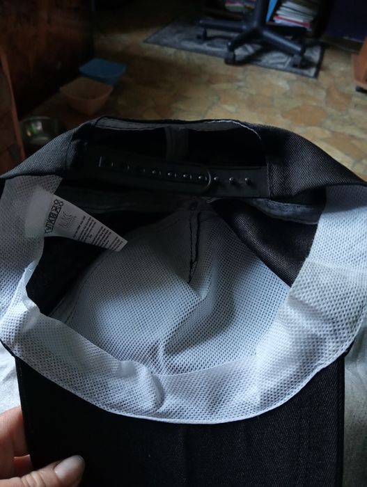 Czapka z daszkiem męska