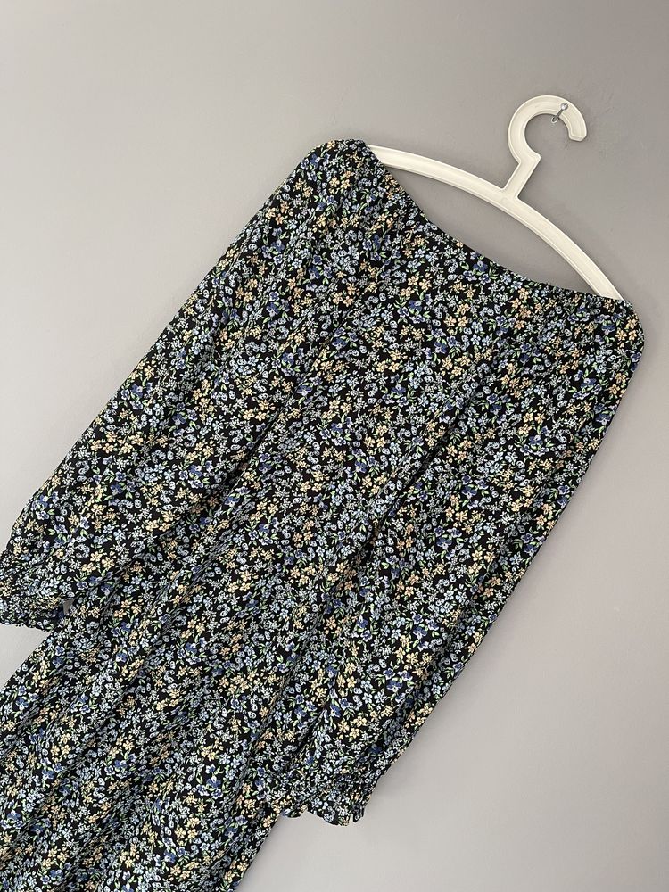 Długa sukienka z wiskozy w drobne kwiatuszki r.46