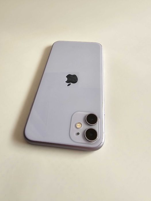 Iphone 11 128Gb. 77% Bateria.  Excelente. Tudo de origem.