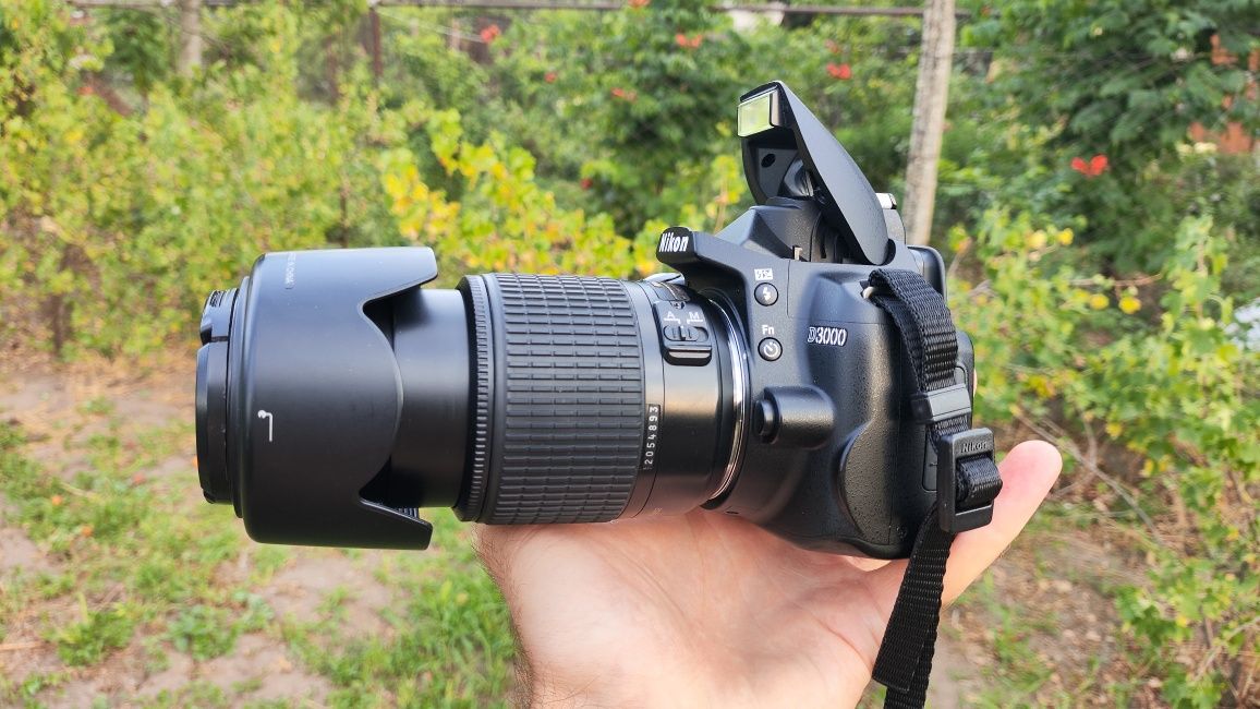 Nikon D3000+55-200 ED 1100-Пробег Зеркалка зеркальный фотоаппарат