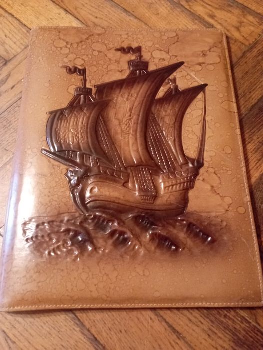 Папка для бумаг с рисунком и ГДР