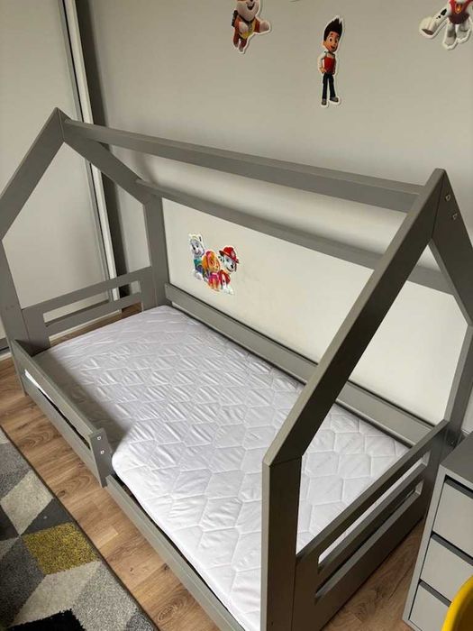 Łóżko dziecięce z materacem, domek 160X80,super stan! Dziś promocja!!!