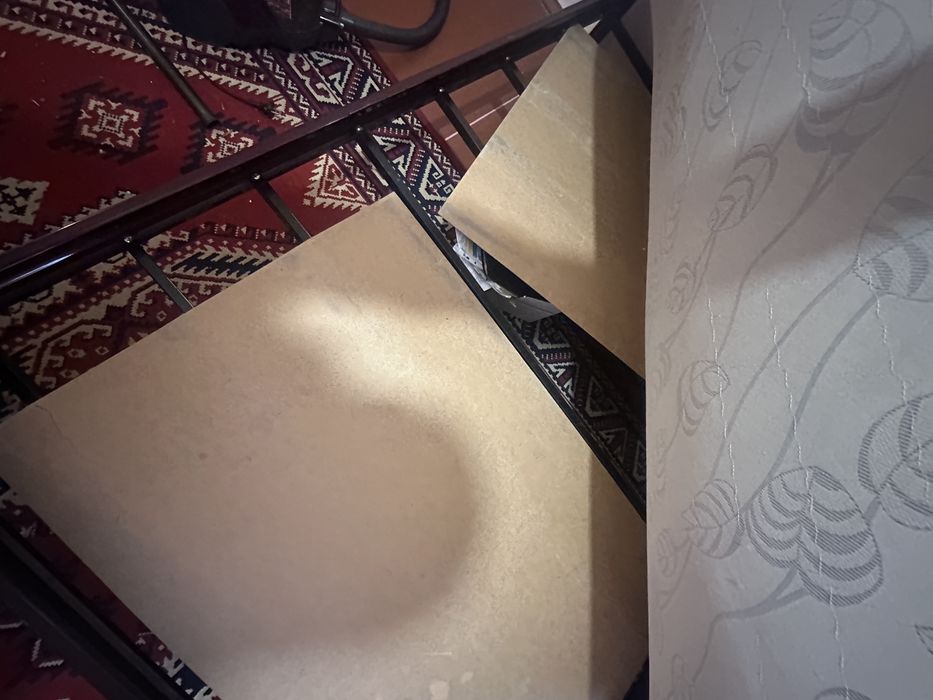 Спальне ліжко з матрасом 2 на 1.5