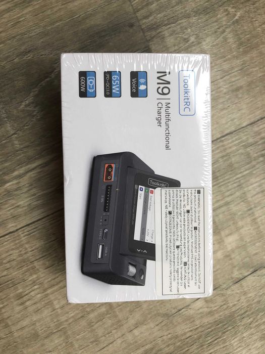 ToolkitRC M9 зарядка для дронів 600W баланс до 8S, Type-C 65W, USB-A