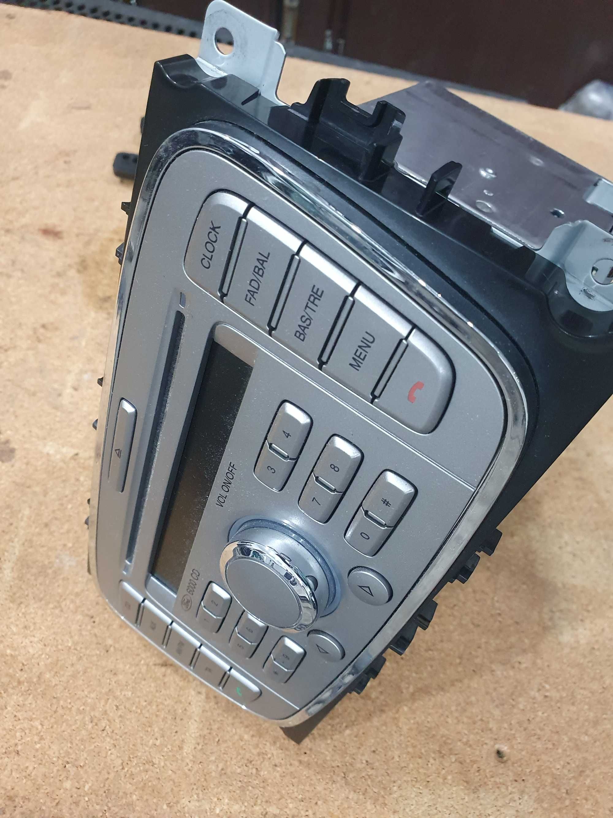 Radio 2-din oryginalne Ford Focus mk2 lift sprawne