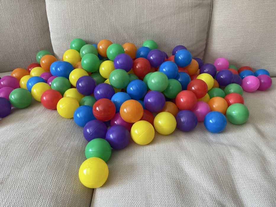 150 Bolas de plástico macio para piscina de bolinhas.