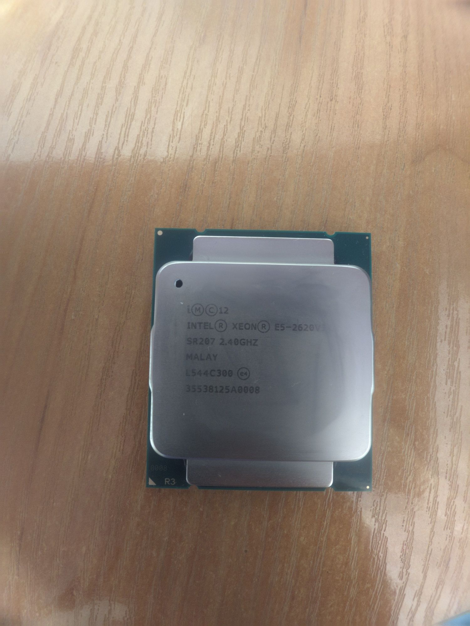 Процессор Intel Xeon E5-2620v3 2.4-3.2 GHz, 6 ядер, 15M кеш, LGA2011-3