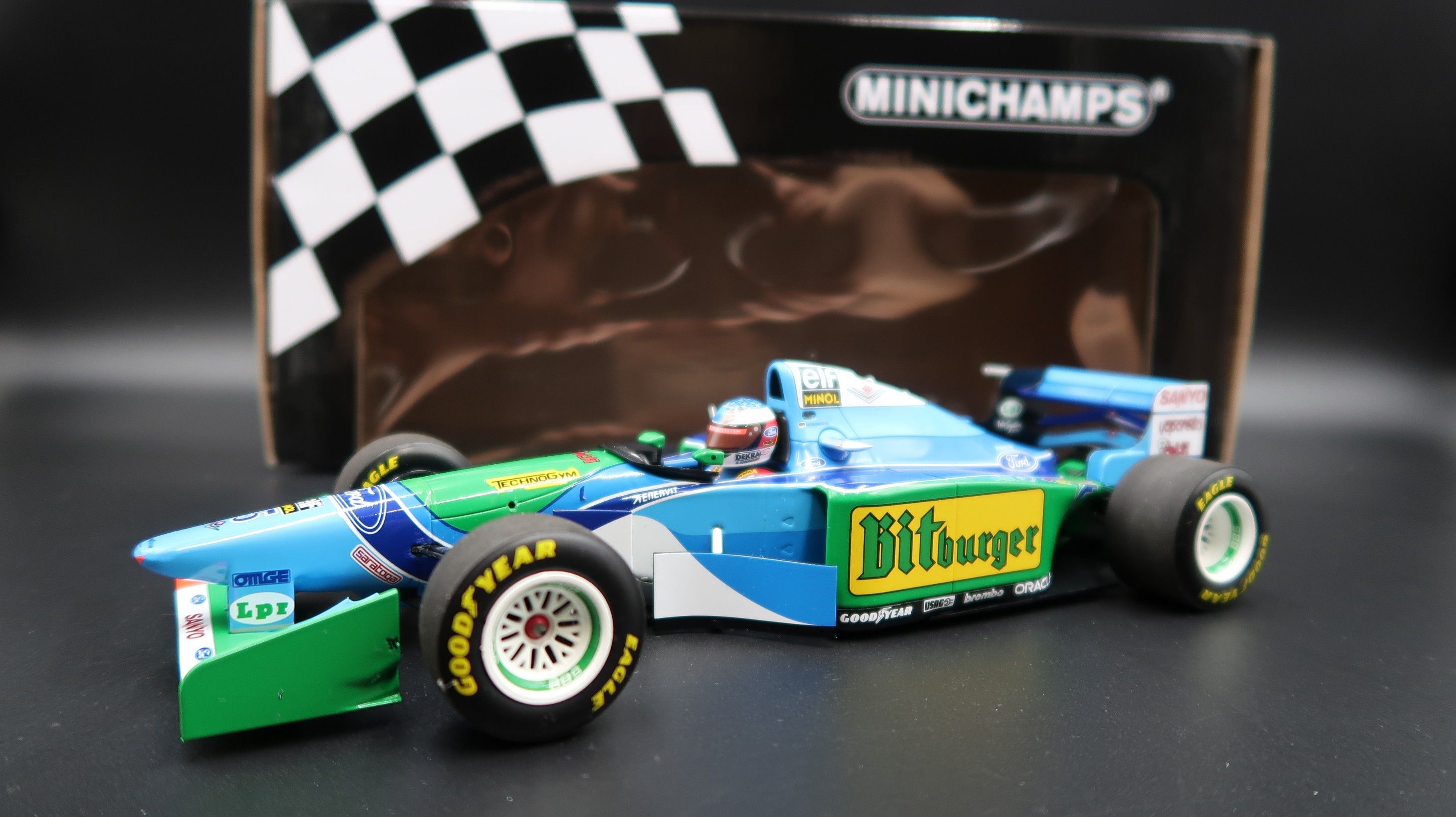 1:18 MinichampsBenetton Ford B194 M.Schumacher Champion 1994